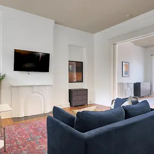  Apartment With King Bed In Downtown